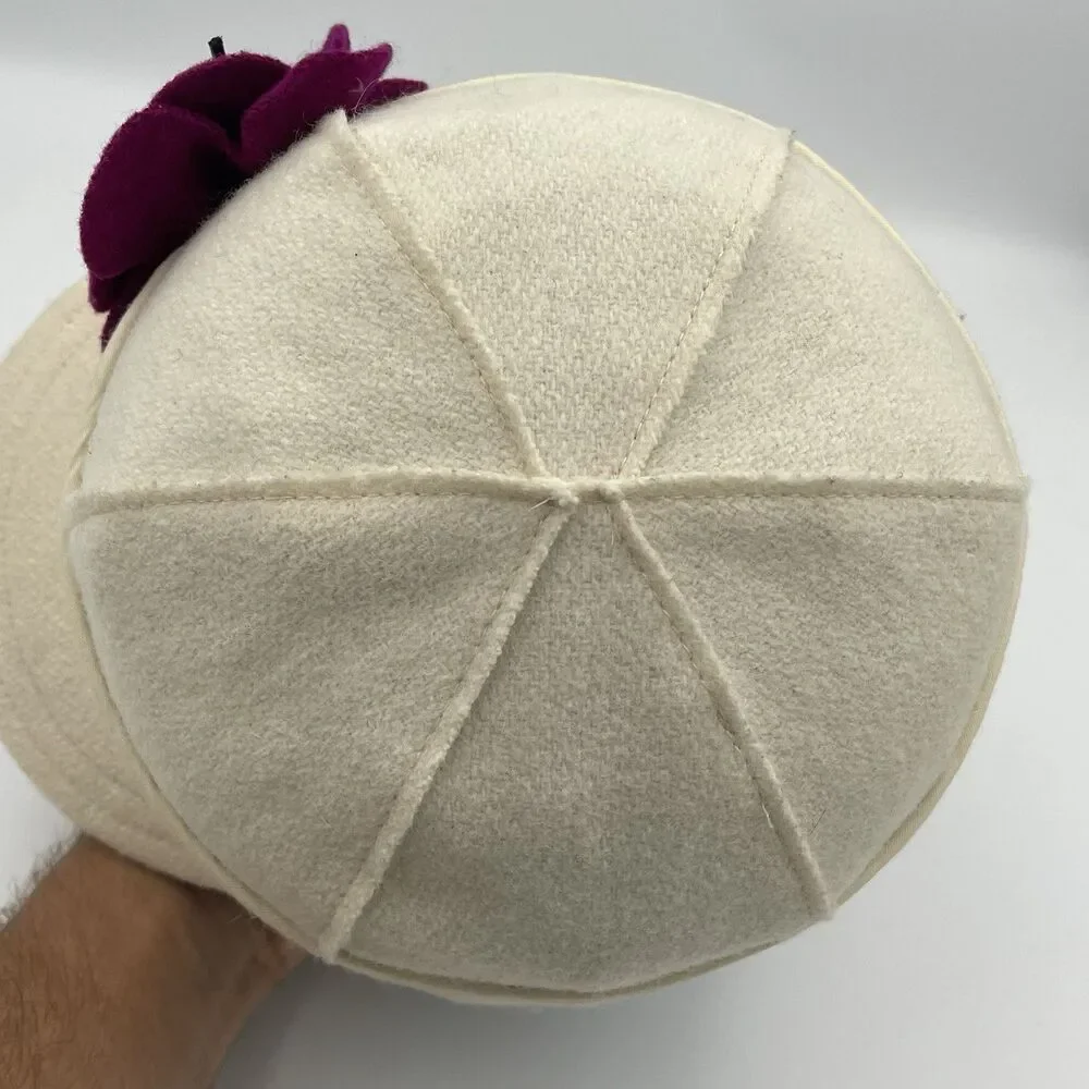 Stormy Kromer Hat Cap Fitted 6 7/8 White Petal Pusher Flower Wool Winter Womens